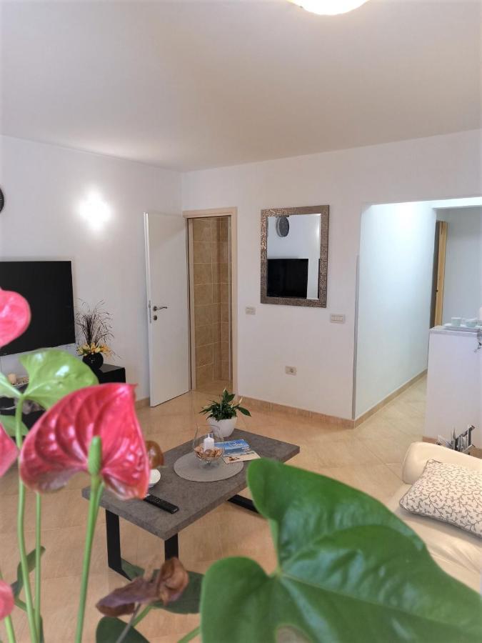 Melody Apartment Poreč Eksteriør bilde