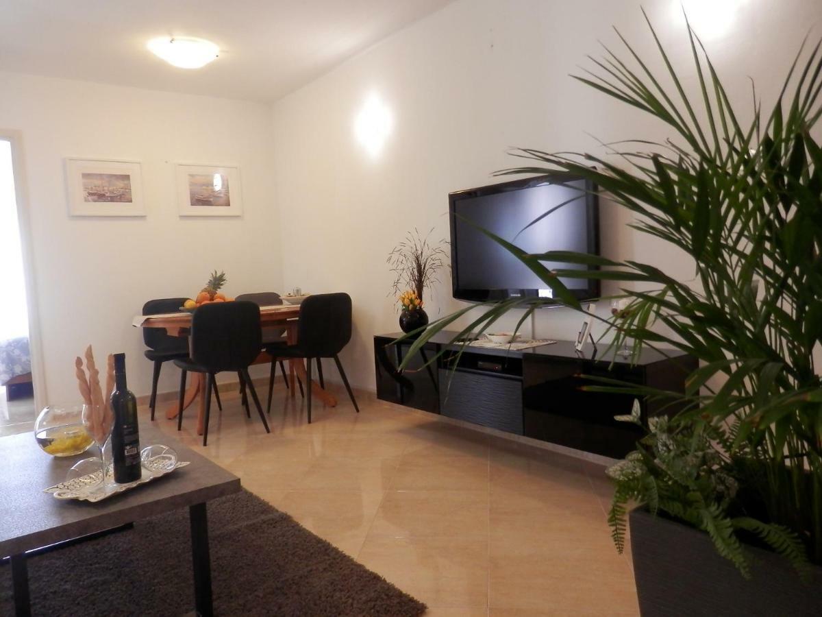Melody Apartment Poreč Eksteriør bilde
