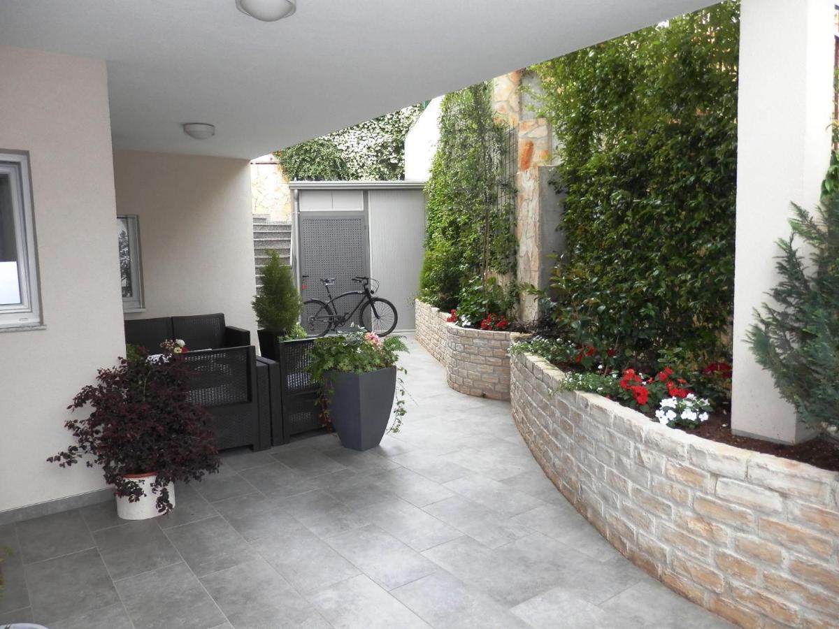 Melody Apartment Poreč Eksteriør bilde